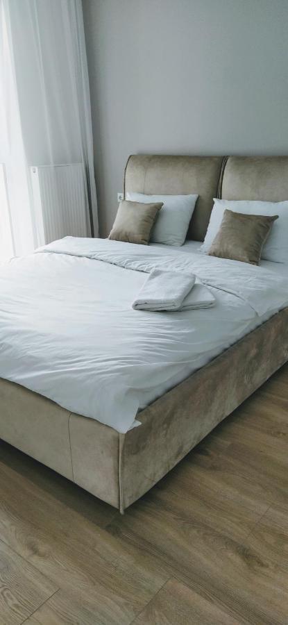 Vip Apartments On Avalon 리비프 외부 사진
